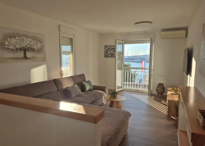 Seaview Apartman