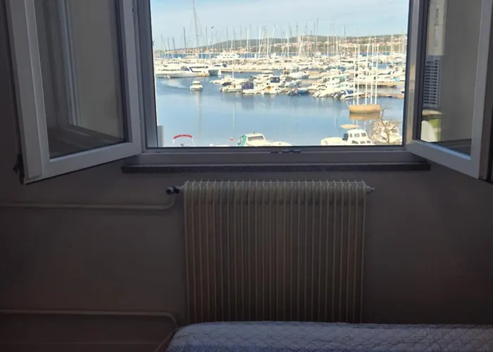 Seaview Apartman *